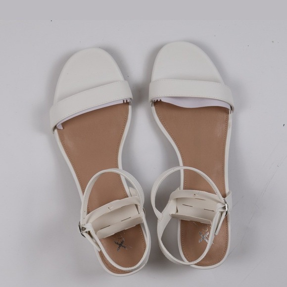 Xappeal Shoes - Xappeal Sandals Serenity White Solid 11 NWT